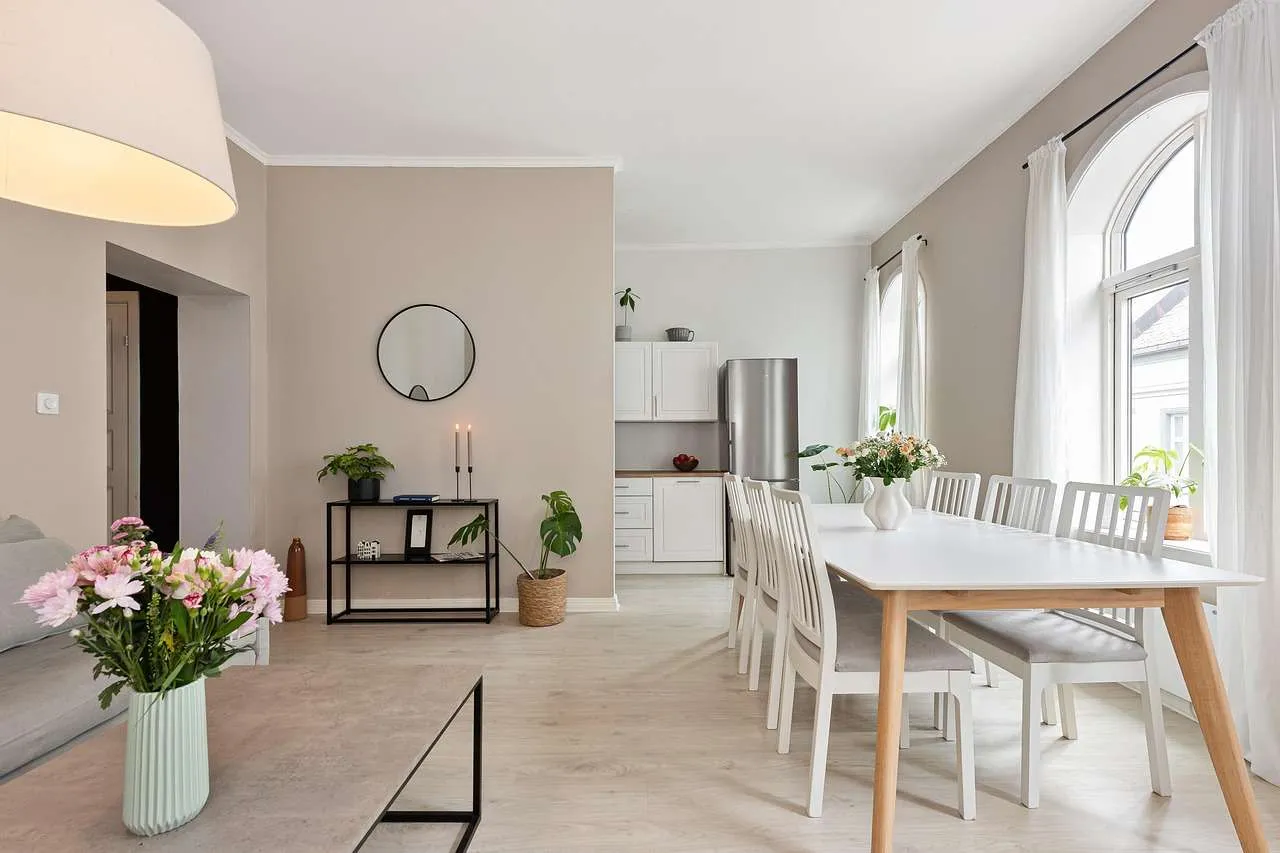 Home Window Tinting: Save Energy & Style